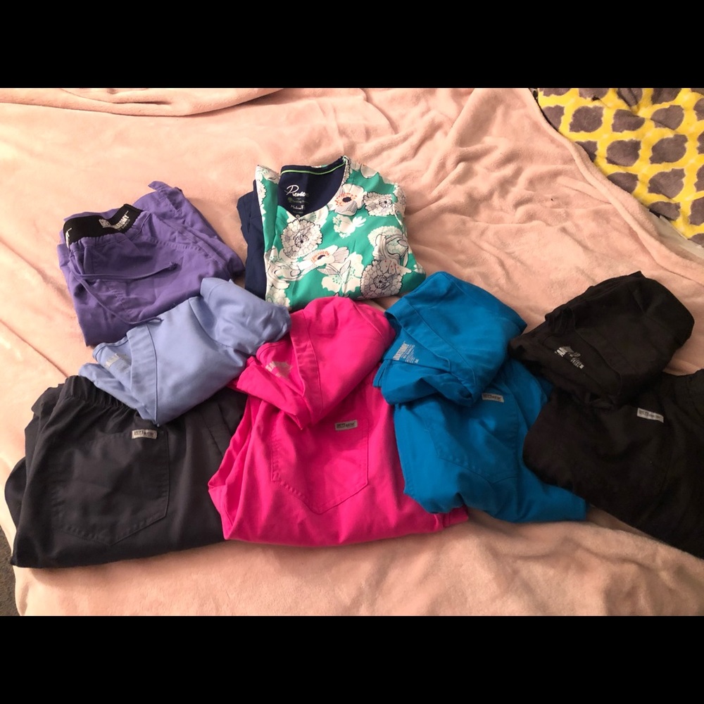 Grey’s Anatomy scrubs